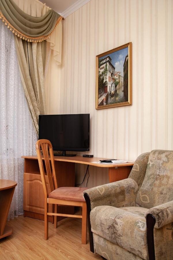 Piligrim 1 Hotel Nikolayev Bagian luar foto