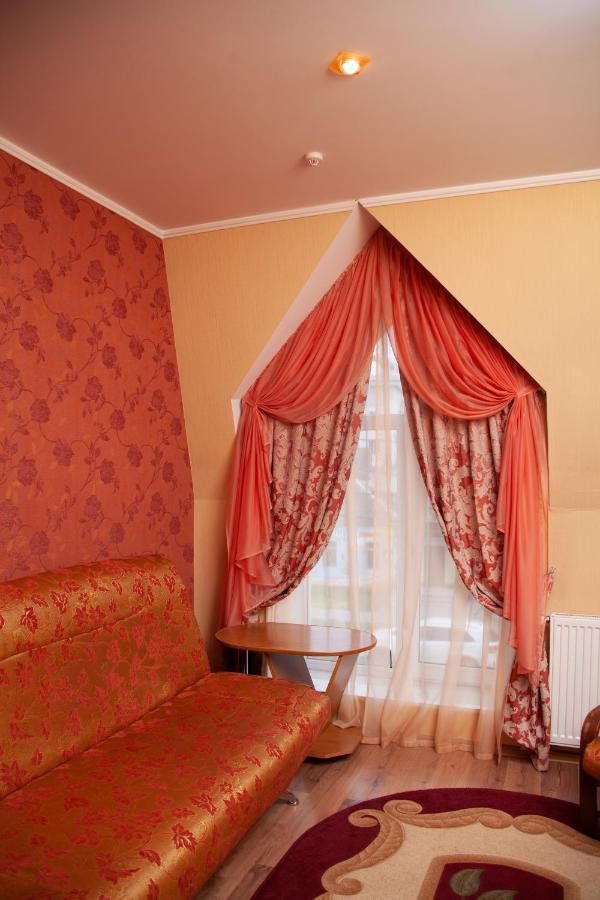 Piligrim 1 Hotel Nikolayev Bagian luar foto