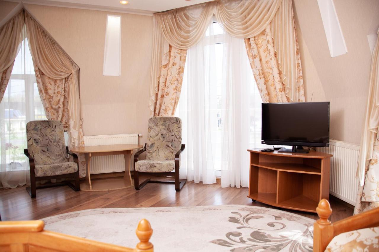 Piligrim 1 Hotel Nikolayev Bagian luar foto