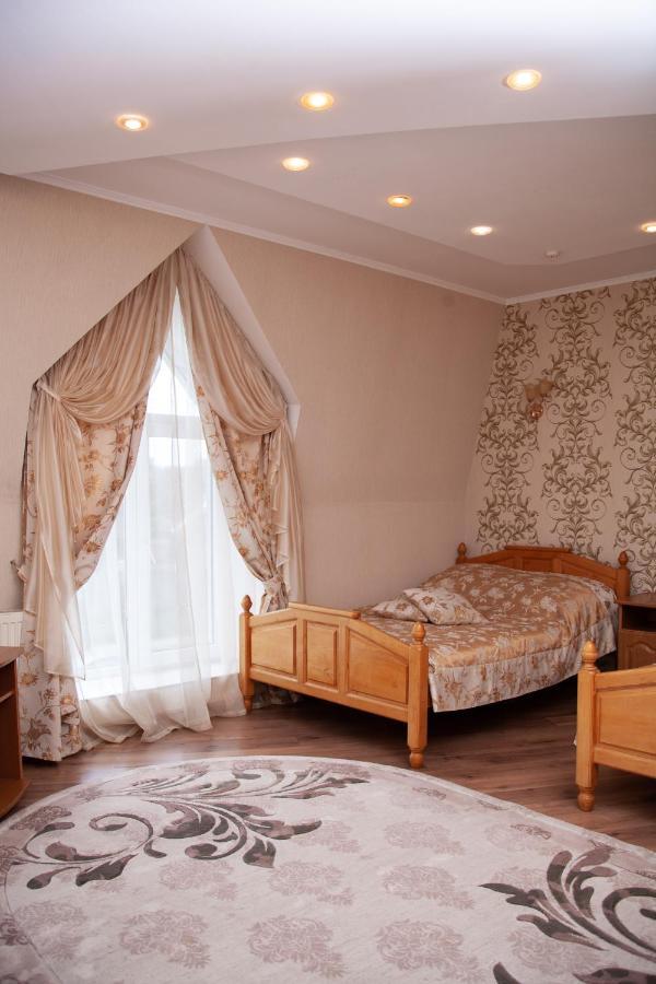 Piligrim 1 Hotel Nikolayev Bagian luar foto