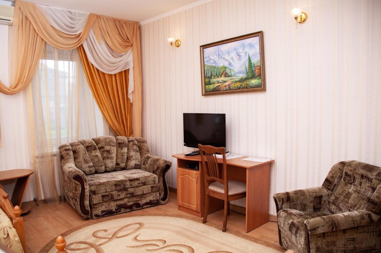 Piligrim 1 Hotel Nikolayev Bagian luar foto