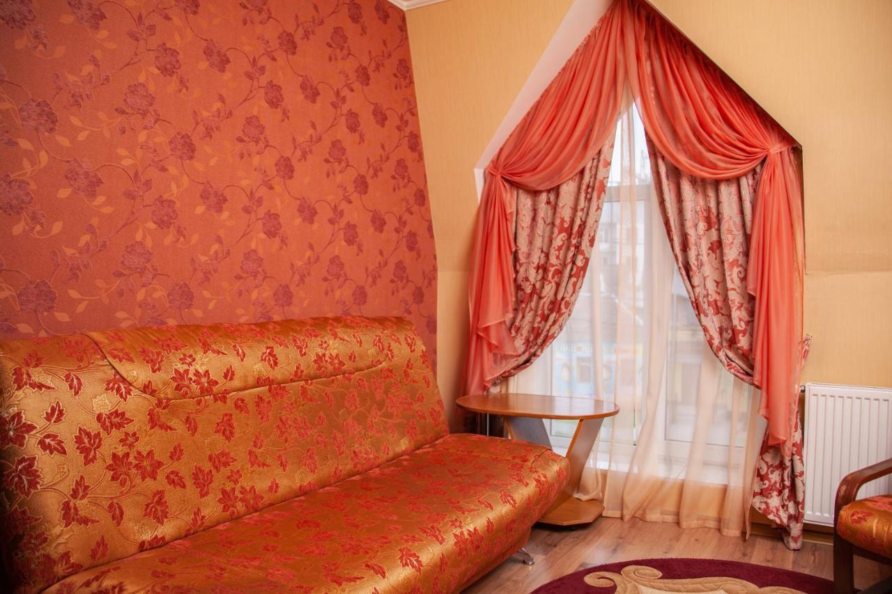 Piligrim 1 Hotel Nikolayev Bagian luar foto