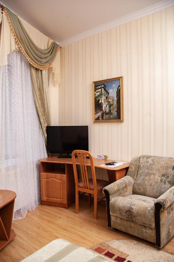 Piligrim 1 Hotel Nikolayev Bagian luar foto