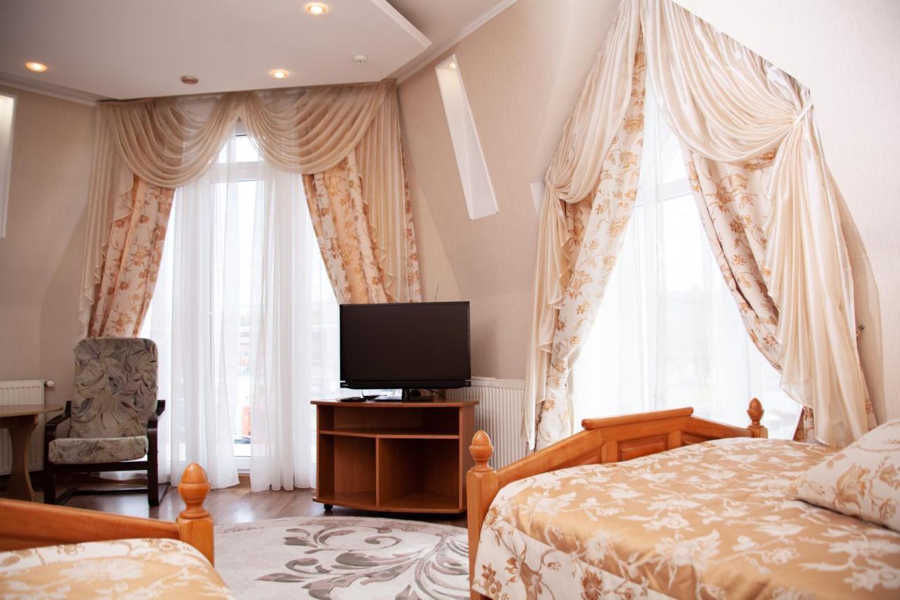 Piligrim 1 Hotel Nikolayev Bagian luar foto